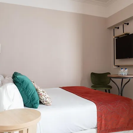 The Honest & Hotel Seville