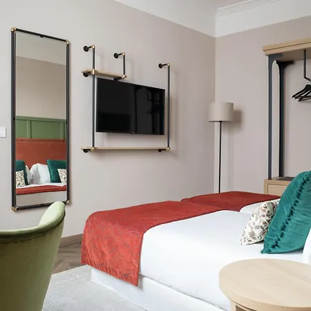 The Honest & Hotel 4*