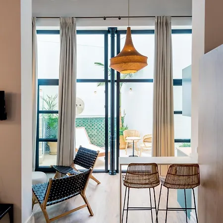 The Honest & Hotel Seville