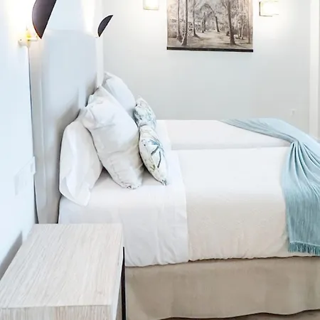 The Honest & Hotel 4*