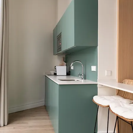 Honest Sevilla 酒店 3*