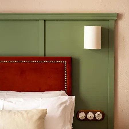 酒店 Honest Sevilla 3*