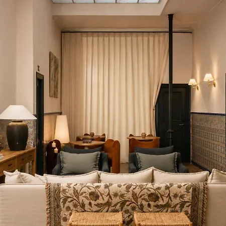 Honest Hotel 3*